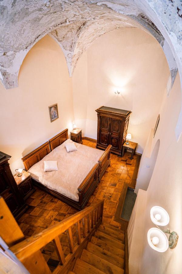 Penzion Cosmopolitan Ii. Banská Štiavnica Δωμάτιο φωτογραφία