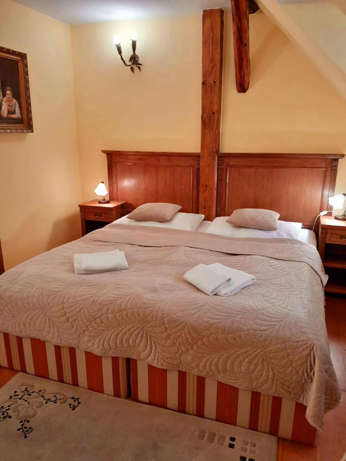 Penzion Cosmopolitan Ii. Banská Štiavnica Εξωτερικό φωτογραφία