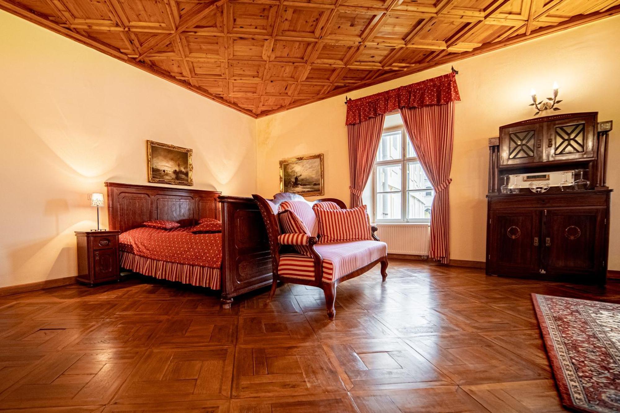 Penzion Cosmopolitan Ii. Banská Štiavnica Δωμάτιο φωτογραφία