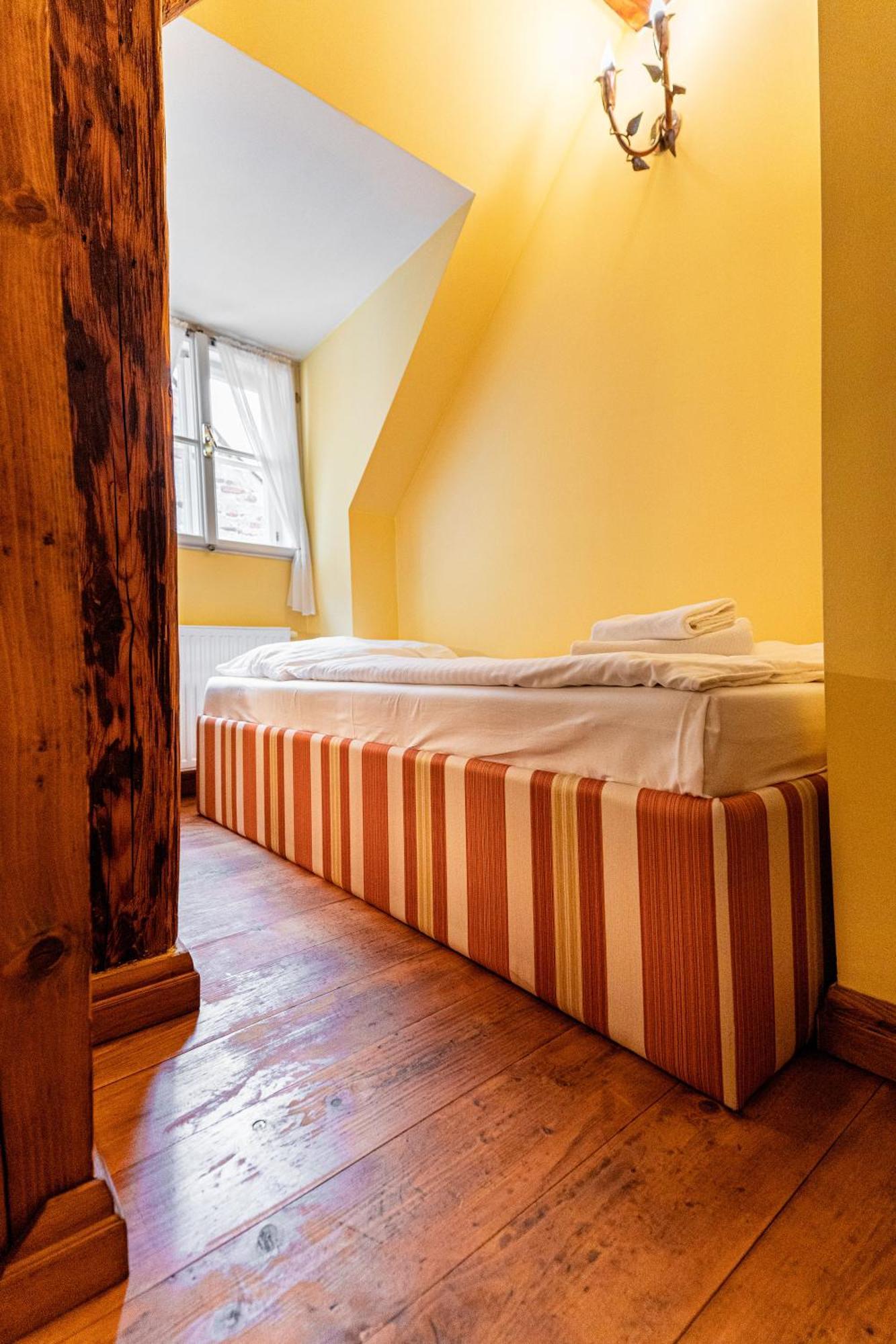 Penzion Cosmopolitan Ii. Banská Štiavnica Δωμάτιο φωτογραφία